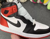 丝绸黑脚趾aj1,经典复刻，时尚潮流的鞋履传奇